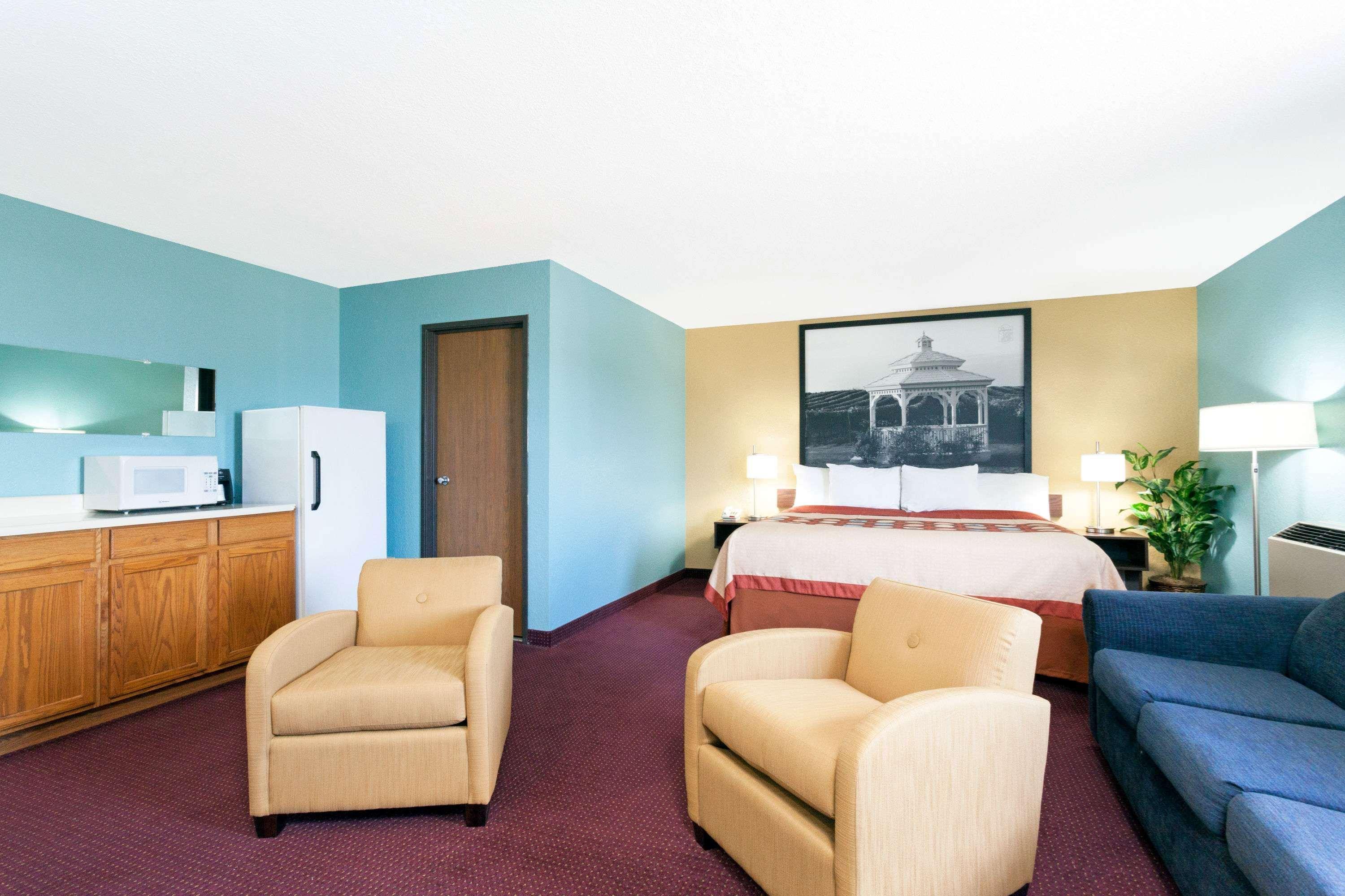 Мотель Super 8 By Wyndham Bath Hammondsport Area Екстер'єр фото